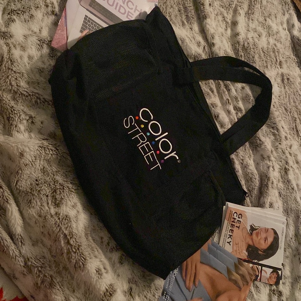 NWOT Color Street logo tote bag zipper closure + promo materials